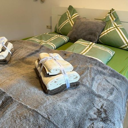 Schwarzwald Maedl Apartamento Bad Wildbad Exterior foto