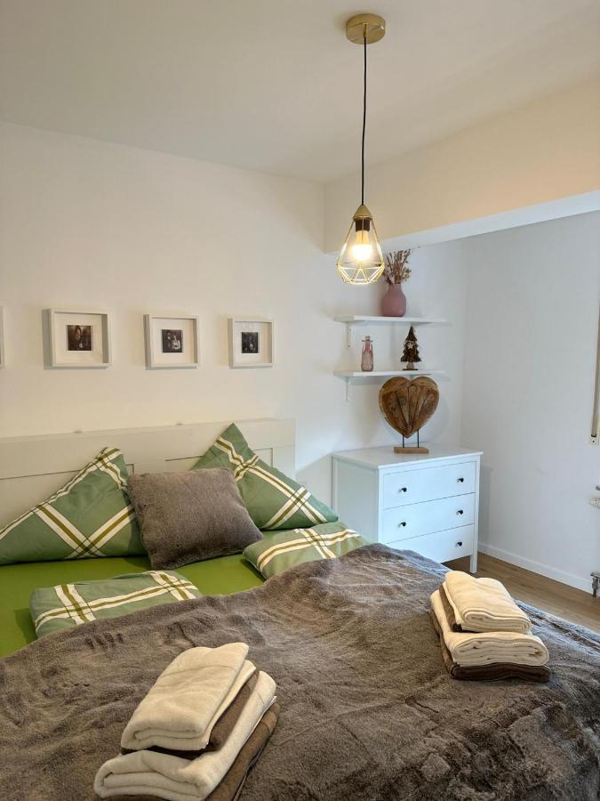 Schwarzwald Maedl Apartamento Bad Wildbad Exterior foto