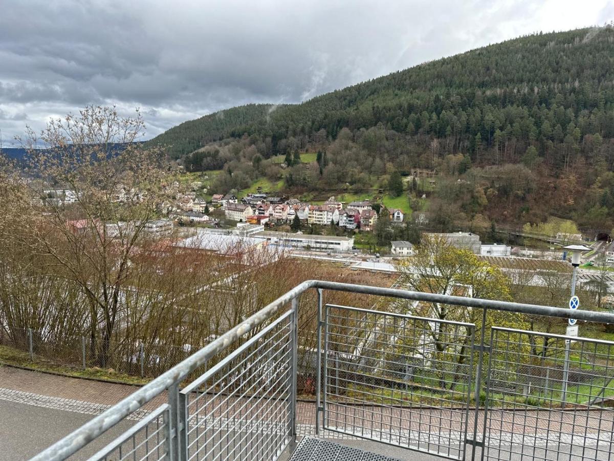 Schwarzwald Maedl Apartamento Bad Wildbad Exterior foto