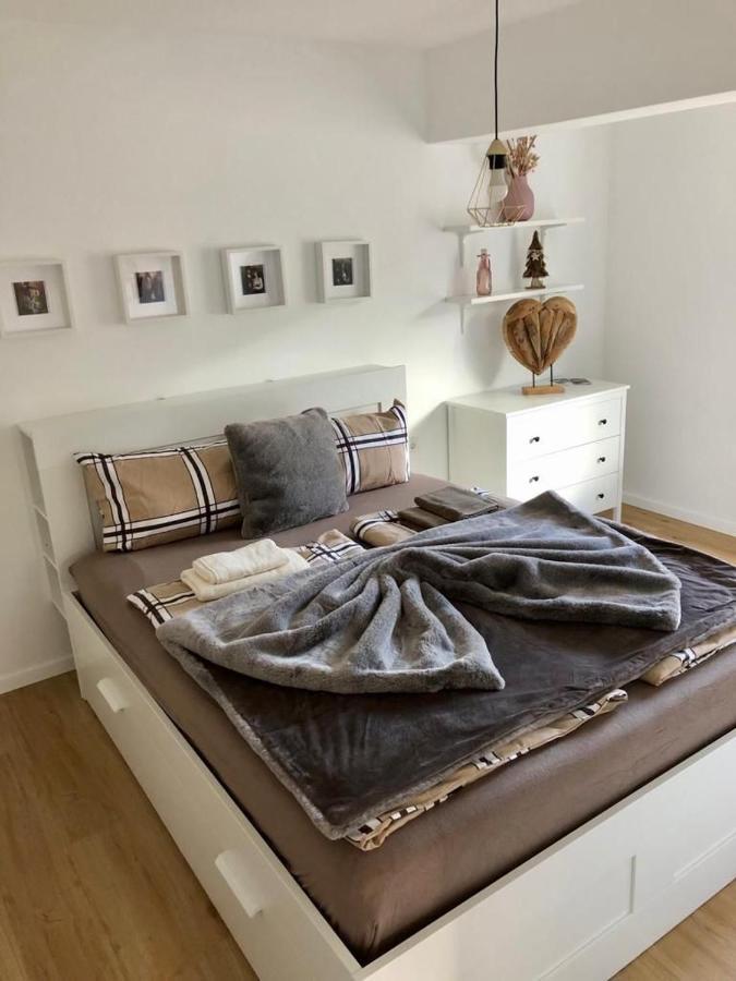 Schwarzwald Maedl Apartamento Bad Wildbad Exterior foto